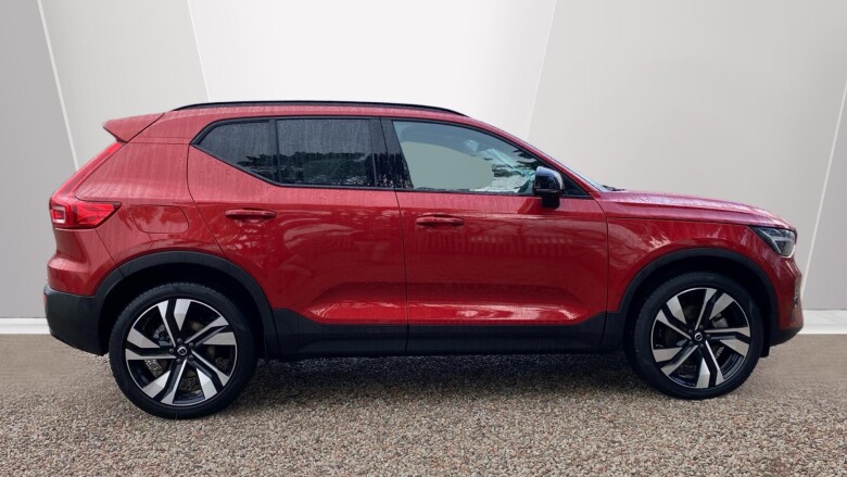 Volvo XC40 2.0 B4P Ultra Dark 5dr Auto Petrol Estate